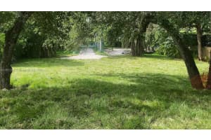 3231 Calusa St Miami, FL 33133 - MLS#A11852347