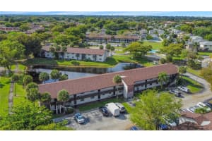 6020 Shakerwood Cir 204 Tamarac, FL 33319 - MLS#A11852380