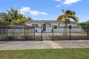30011 Sw 149th Ave Homestead, FL 33033 - MLS#A11852398