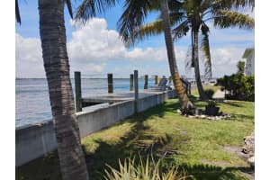 2200 Bay Dr 3, Miami Beach