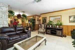 10255 Sw 46th St Miami, FL 33165 - MLS#A11852422