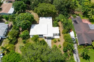 1074 Nw 153rd St, Miami