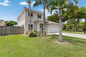 15464 Sw 141st St Miami, FL 33196 - MLS#A11852436