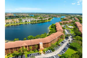571 Sw 141st Ave 205n, Pembroke Pines