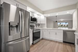 571 SW 141st Ave 205N, Pembroke Pines, FL 33027 - MLS#A11852451