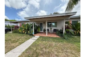 10031 Jamaica Dr, Cutler Bay, FL 33189 - MLS#A11852457