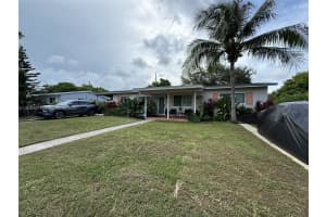 10031 Jamaica Dr, Cutler Bay, FL 33189 - MLS#A11852457