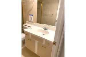 575 Oaks Ln 701 Pompano Beach, FL 33069 - MLS#A11852461