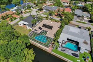 2310 Ne 195th St Miami, FL 33180 - MLS#A11852480