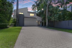 147 Golden Beach Dr Golden Beach, FL 33160 - MLS#A11852502