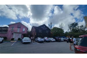 17890 W Dixie Hwy 307 Hwy 307, Miami