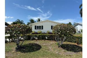 4359 Gardenia Dr Palm Beach Gardens, FL 33410 - MLS#A11852520