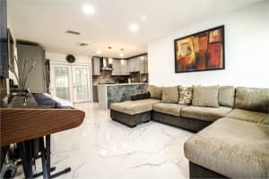 5601 Sw 38th St Davie, FL 33314 - MLS#A11852536