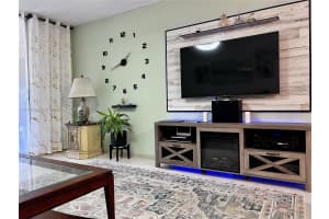 320 Ne 12th Ave 304 Hallandale Beach, FL 33009 - MLS#A11852564