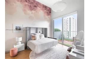 1010 Sw 2nd Ave 504, Miami