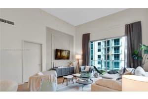 1010 SW 2nd Ave 504, Miami, FL 33130 - MLS#A11852590