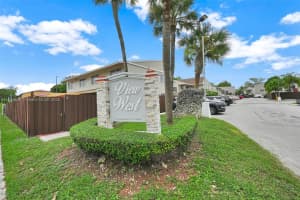 15655 Sw 82nd Cir Ln 5-12, Miami
