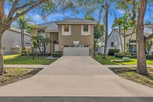 2927 Bogota Ave, Cooper City
