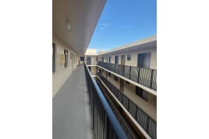 8040 Hampton Blvd 512 North Lauderdale, FL 33068 - MLS#A11852679