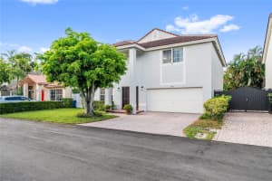 7952 Nw 188th Ln Hialeah, FL 33015 - MLS#A11852688