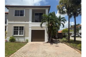 14262 Nw 83rd Ct, Miami Lakes