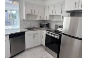 1710 Ne 191st St 307-3, Miami