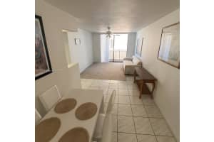9686 Fontainebleau Blvd 402, Miami