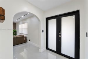2420 Sw 44th Ter Fort Lauderdale, FL 33317 - MLS#A11852851