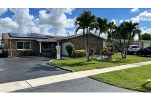 11461 Nw 35th St Sunrise, FL 33323 - MLS#A11852861
