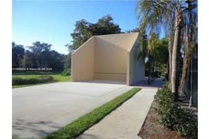 911 Lyons Rd 2202, Coconut Creek, FL 33063 - MLS#A11852865