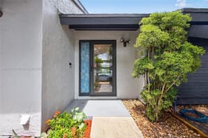 472 Long Bow Ct, Royal Palm Beach, FL 33411, Sold 08/27/25