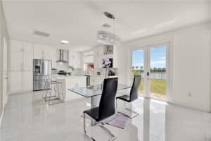 557 Se 37th Place, Homestead