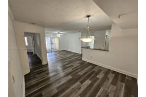 2451 Centergate Dr 204 Miramar, FL 33025 - MLS#A11852916