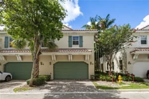 8154 Cascada Isles Dr, Cooper City