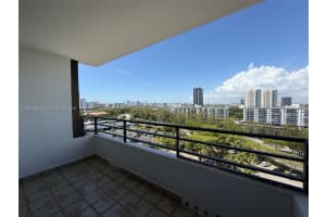 500 Three Islands Blvd 715, Hallandale Beach, FL 33009 - MLS#A11852946