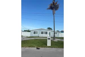2448 Sunshine Blvd, Miramar
