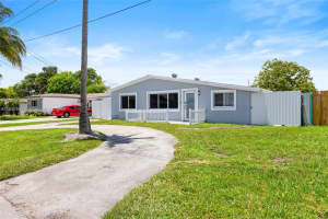 2448 Sunshine Blvd Miramar, FL 33023 - MLS#A11852950