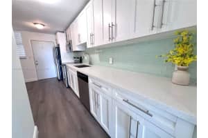 3660 Ne 166th St 409, North Miami Beach