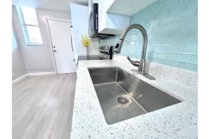 3660 Ne 166th St 505, North Miami Beach