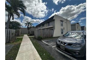 2300 Nw 52nd Ave 2300, Lauderhill