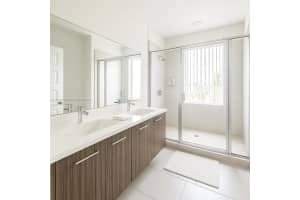 4670 NW 84th Ave 41, Doral, FL 33166 - MLS#A11853033