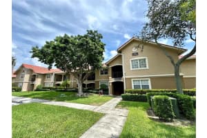 231 SW 116th Ave 19108, Pembroke Pines, FL 33025 - MLS#A11853071