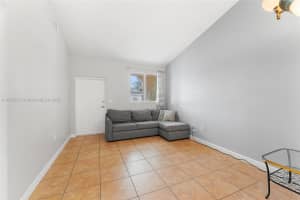 1651 Se 28th Ct 201 Homestead, FL 33035 - MLS#A11853078
