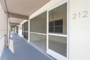 300 Layne Blvd 212 Hallandale Beach, FL 33009 - MLS#A11853125