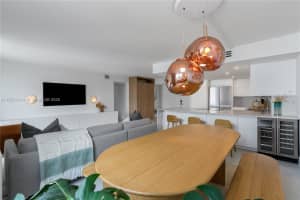 1621 Bay Rd 602 Miami Beach, FL 33139 - MLS#A11853148