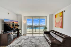 50 Biscayne Blvd 3006, Miami