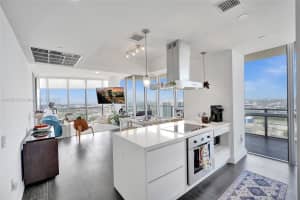 1100 Biscayne Blvd 3708, Miami