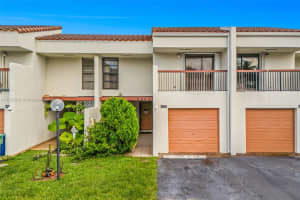 6673 Racquet Club Dr 185, Lauderhill, FL 33319 - MLS#A11853231