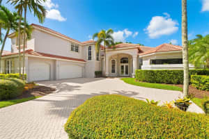 2438 Poinciana Ct Weston, FL 33327 - MLS#A11853239