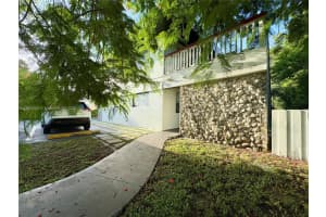 610 NE 123rd St 106, North Miami, FL 33161 - MLS#A11853263